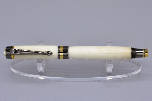 Handmade Classic rollerball pen. White resin.