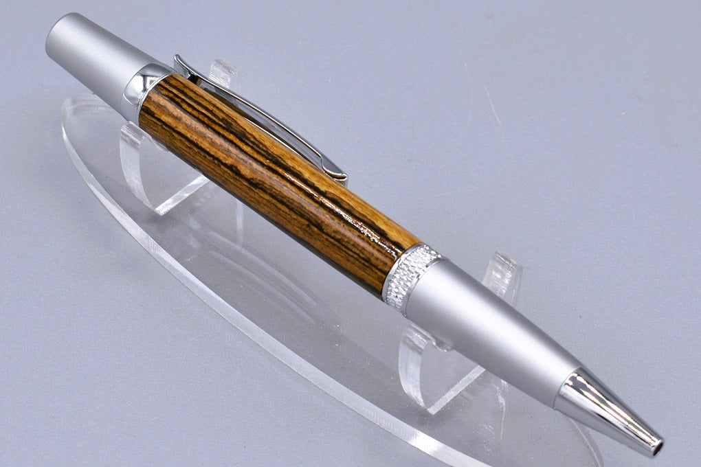 Handmade Knurl twist pen, Bocote wood.