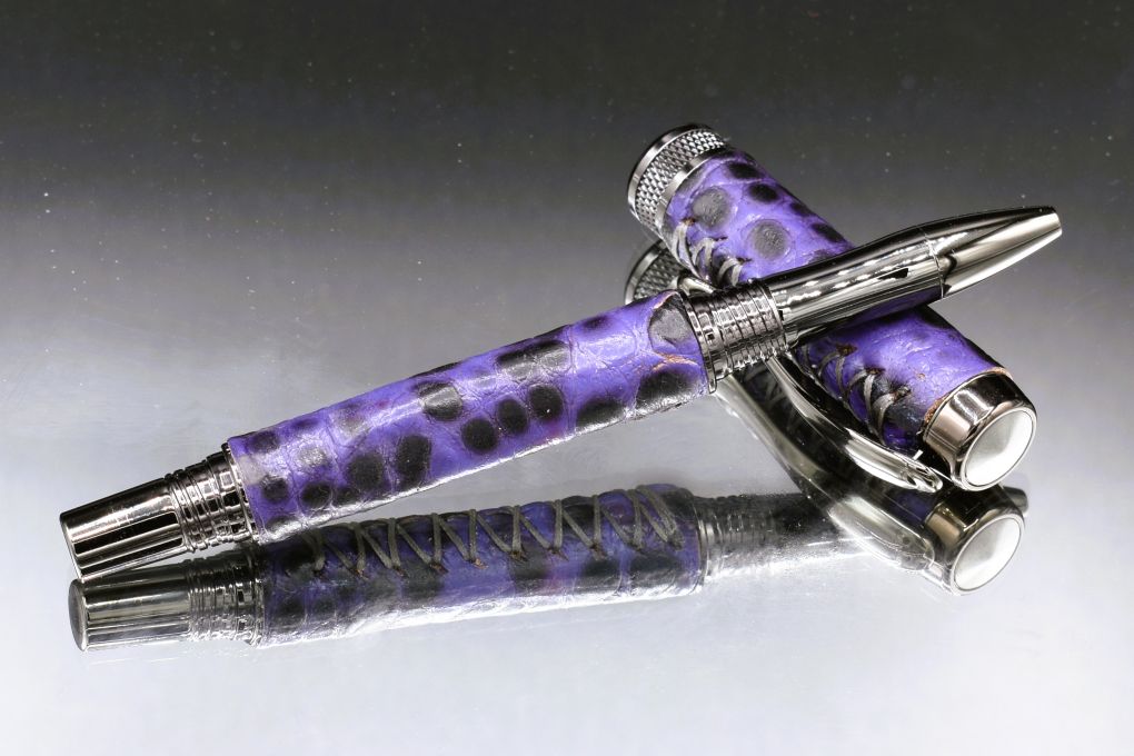 Handmade Knurl rollerball pen. Blue gator embossed leather.
