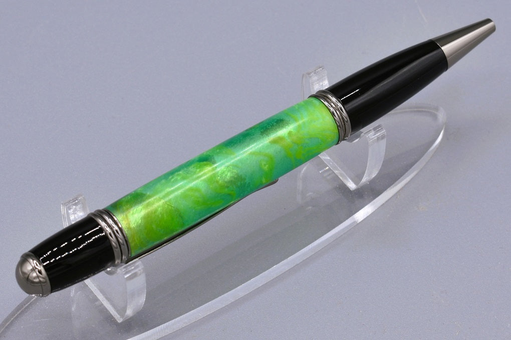 Handmade Round Top resin twist pen, green. Large.