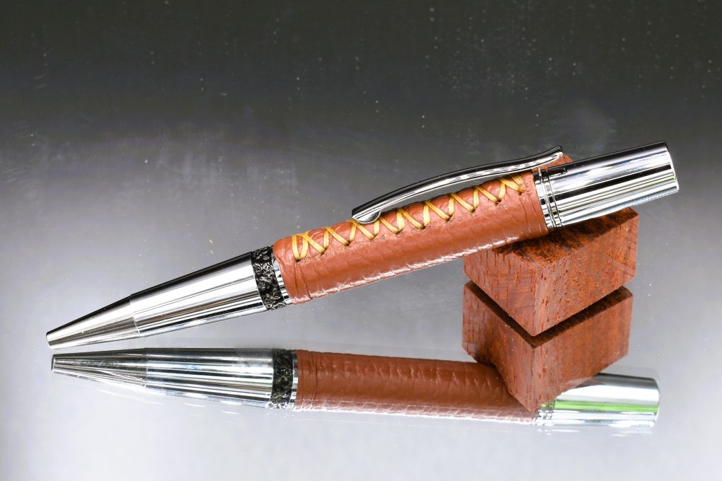 Handmade Compact twist pen. Saddle brown leather.