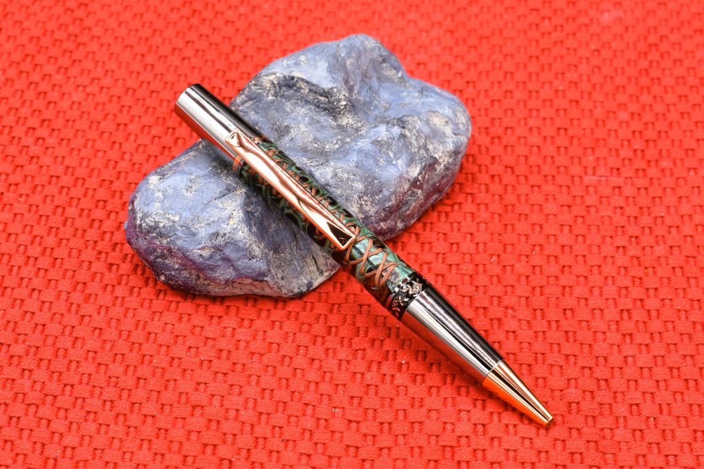 Handmade Compact twist pen. Gator embossed turquoise & copper leather.