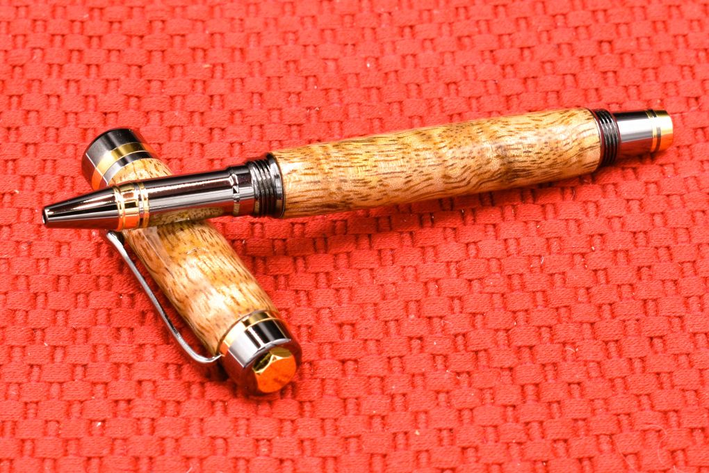 Handmade Classic Rollerball pen. Mango wood.