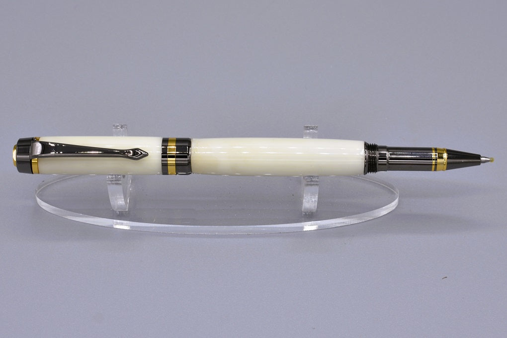 Handmade Classic rollerball pen. White resin.