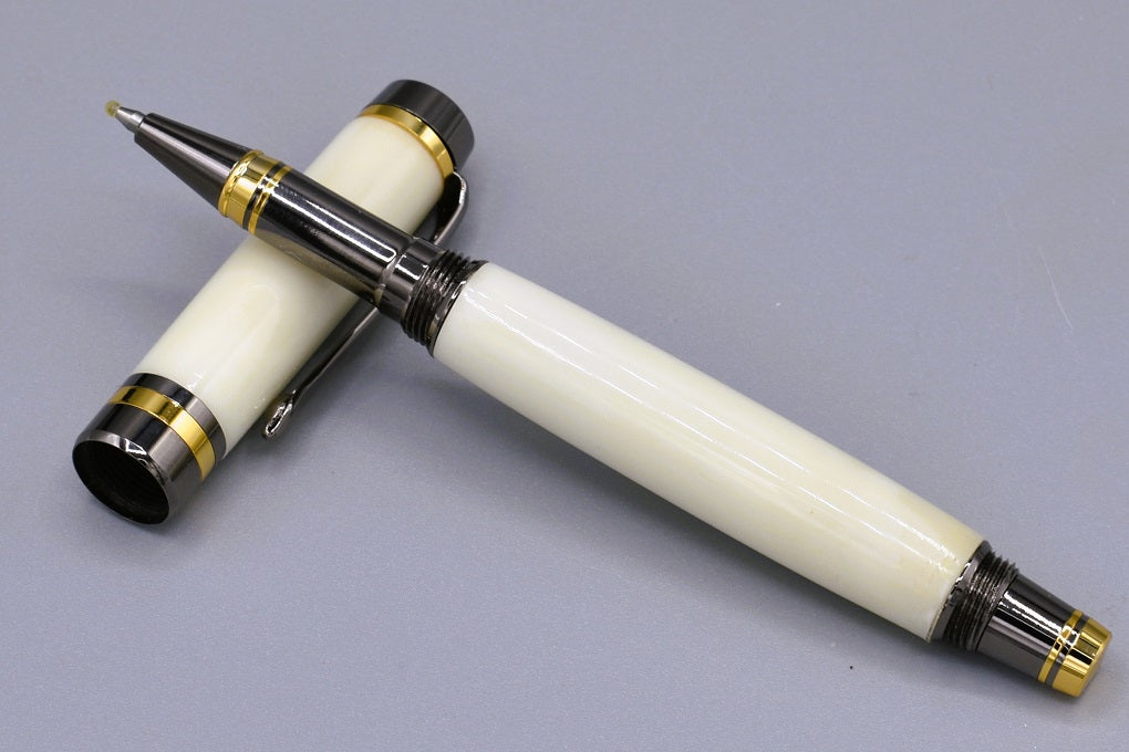 Handmade Classic rollerball pen. White resin.