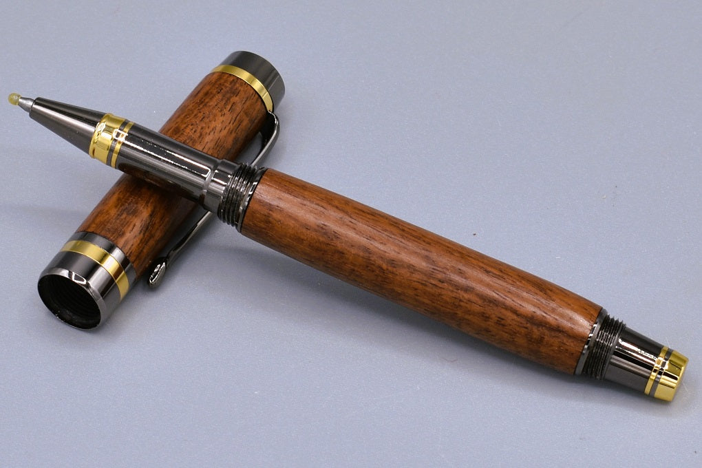 Handmade Classic rollerball pen. Granadillo wood.