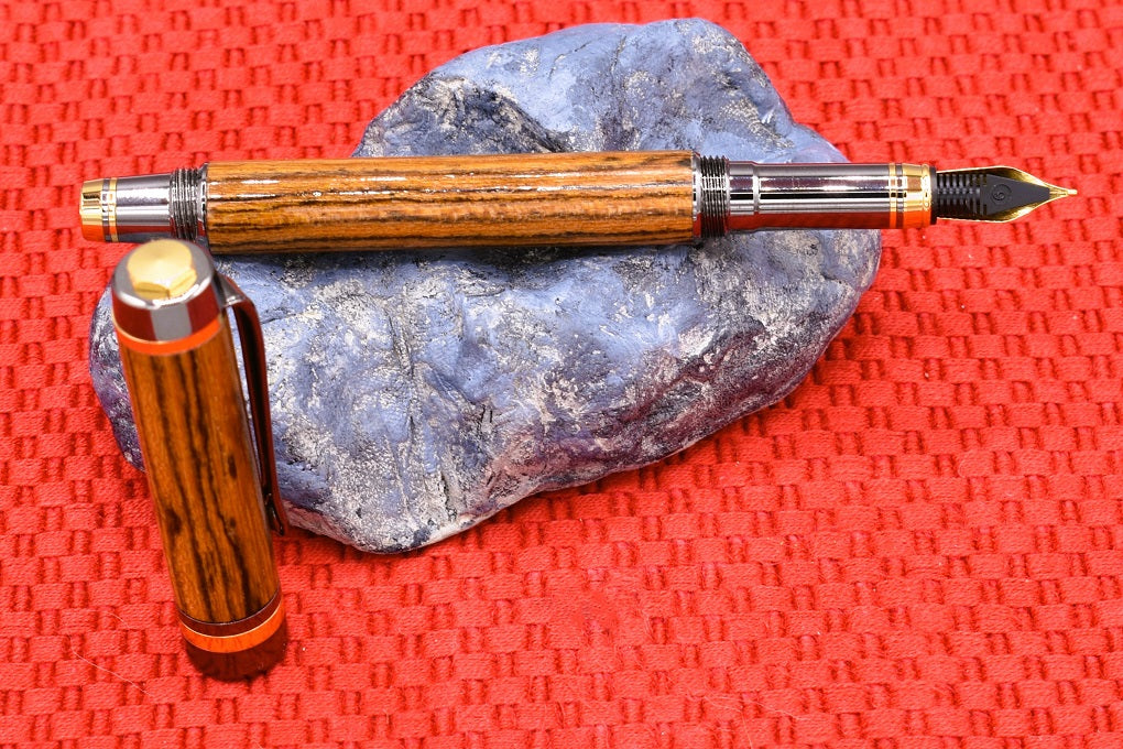 Handmade Classic fountain pen in Bocote wood.