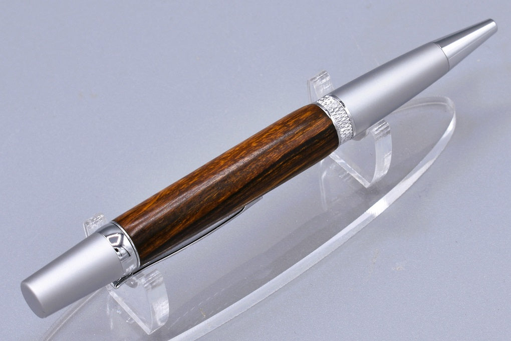 Handmade Knurl twist pen. Ironwood.