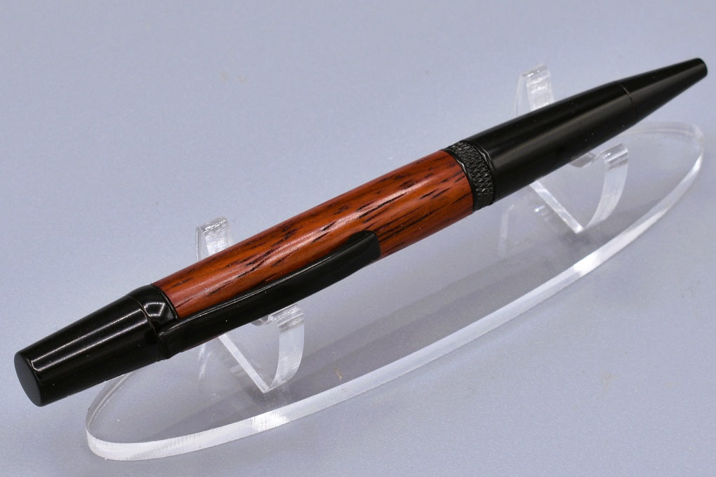 Handmade Knurl twist pen. Padauk wood.