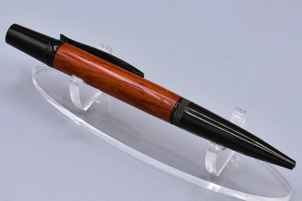 Handmade Knurl twist pen. Padauk wood.