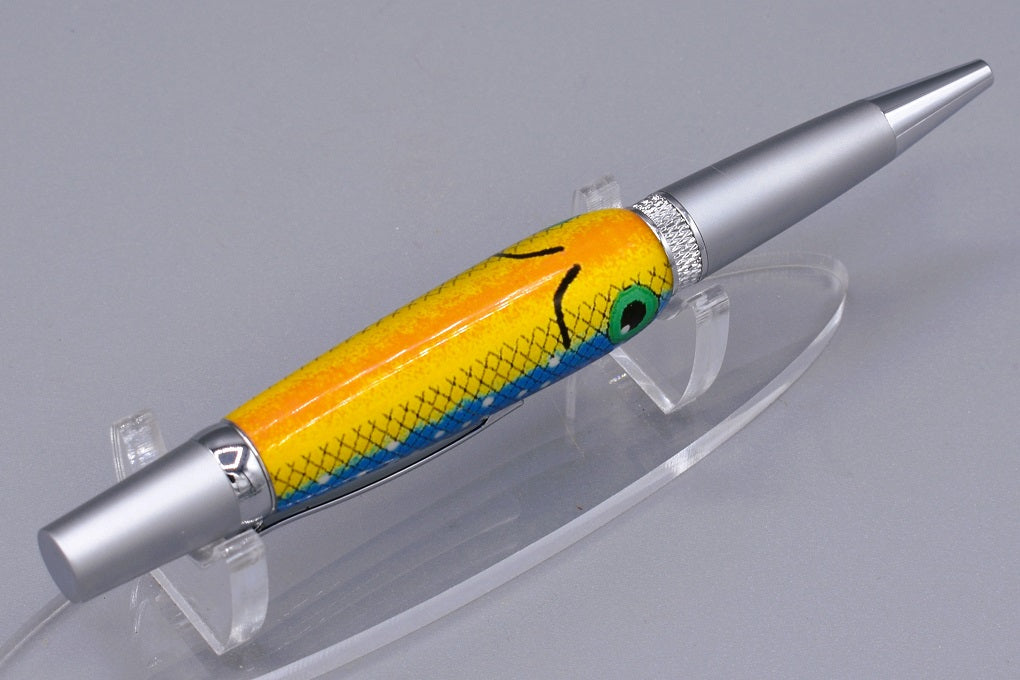Handmade Knurl twist fishing lure pen. Resin.