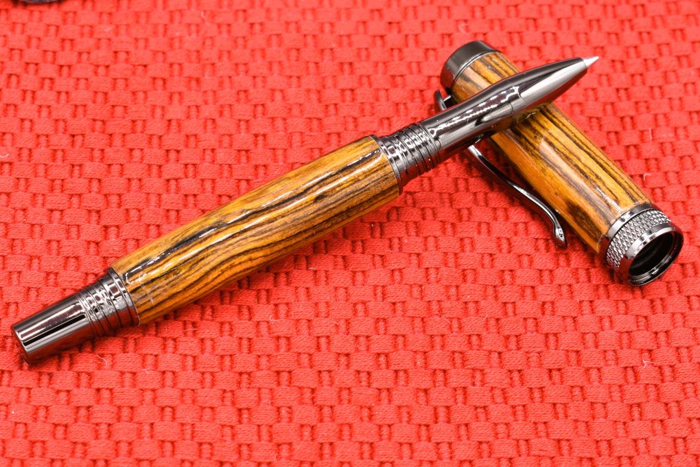 Handmade Knurl rollerball pen. Bocote wood.