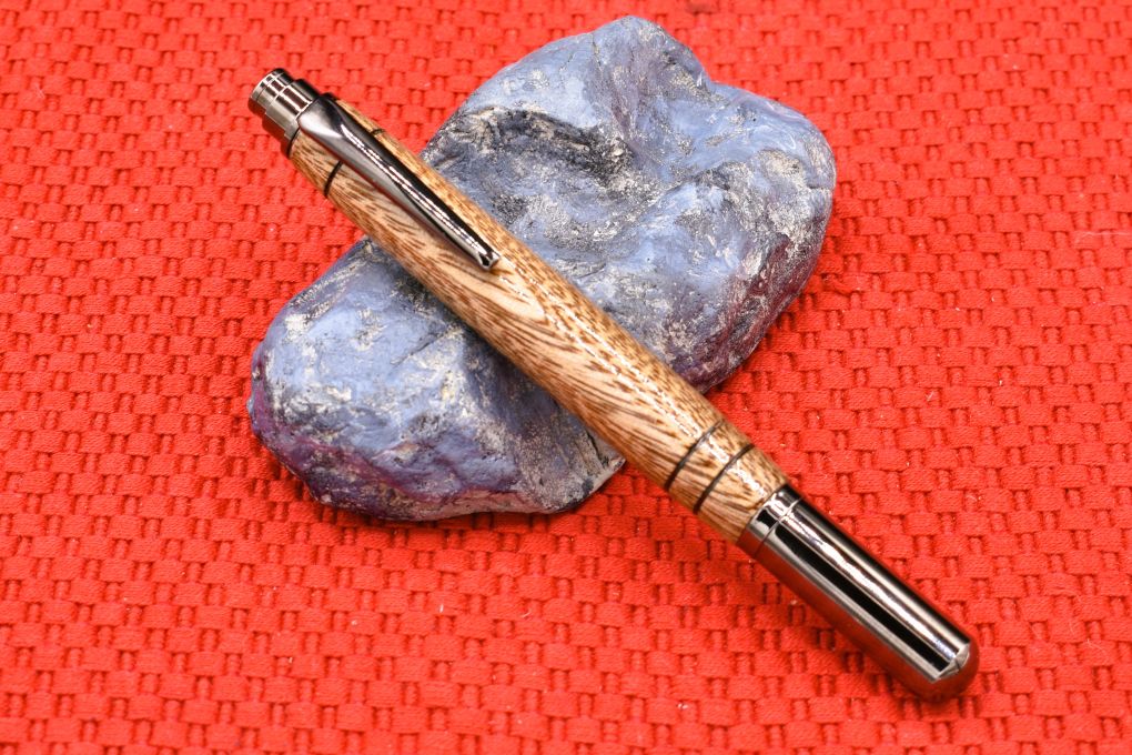 Handmade Click capped rollerball pen. Mango wood.