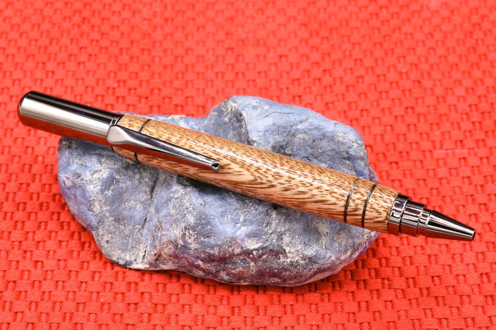 Handmade Click capped rollerball pen. Mango wood.
